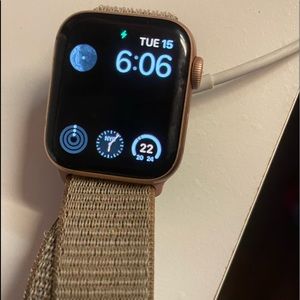 Apple watch series 4 -GPS and cellular data!